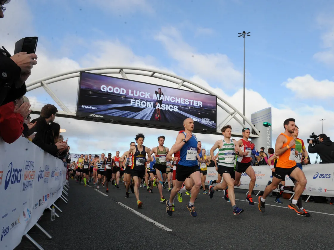 Runners starting the Manchester Marathon