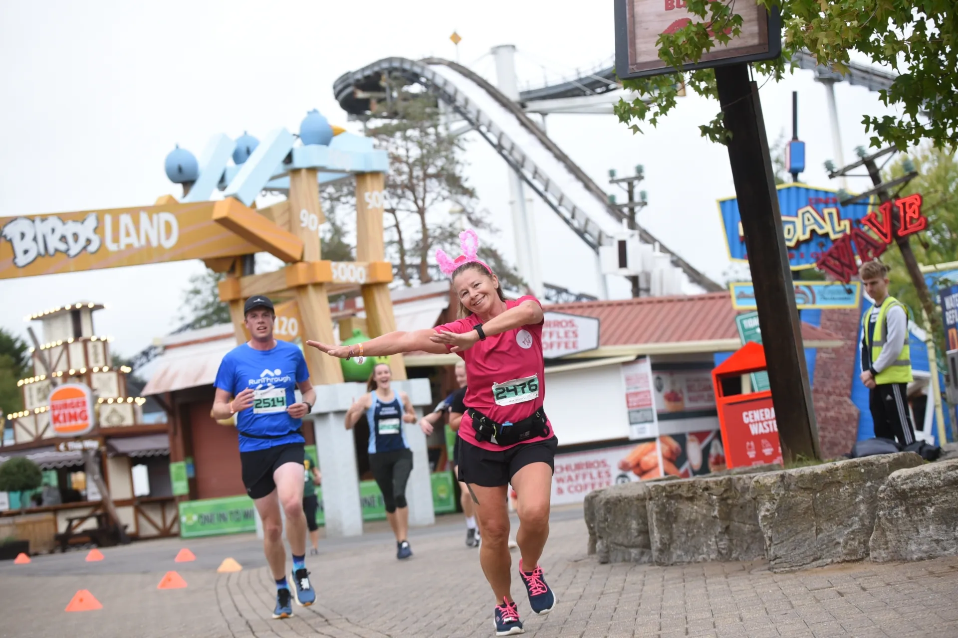 Runners at the Run Thorpe park event
