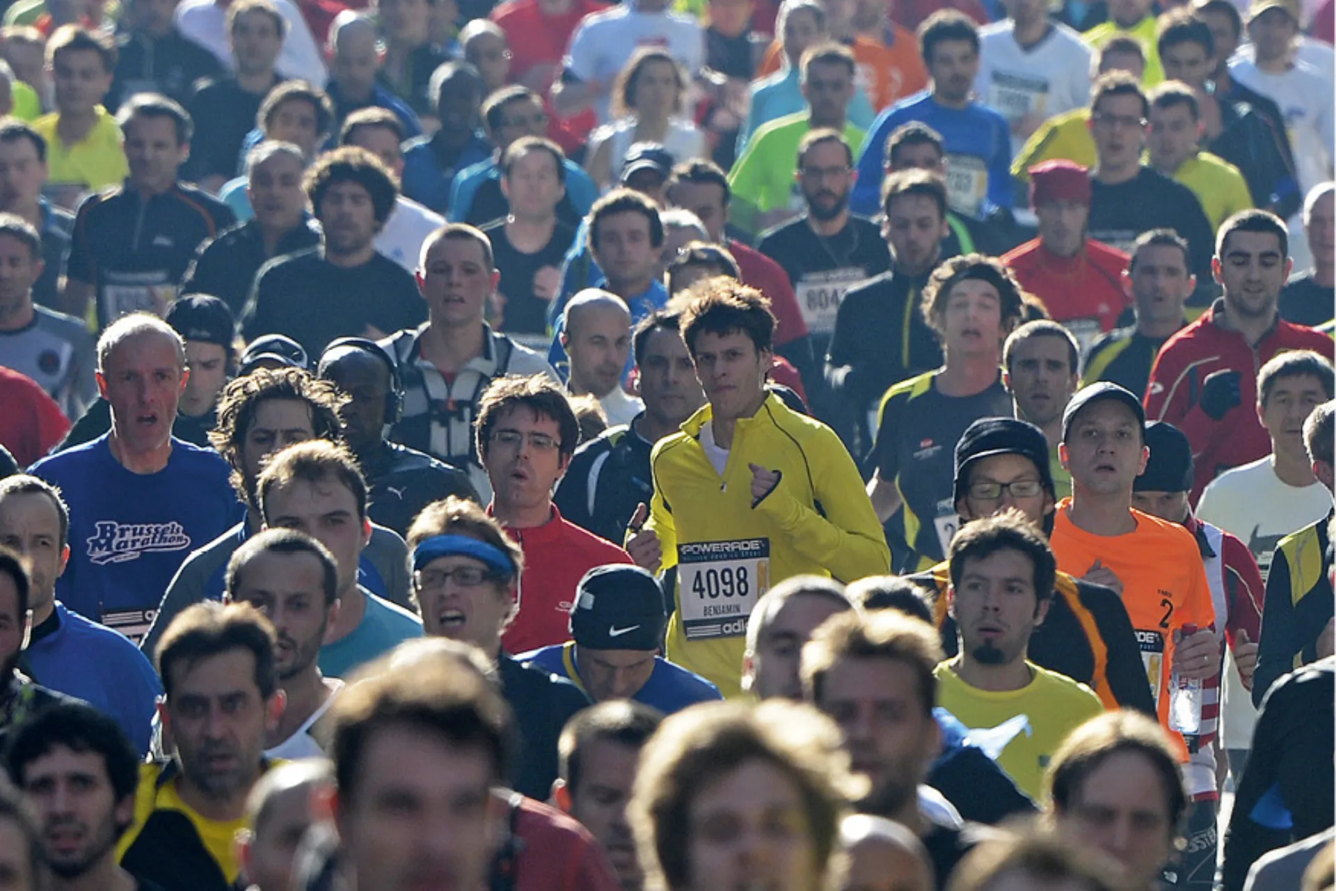 People running the Semi Marathon de Paris